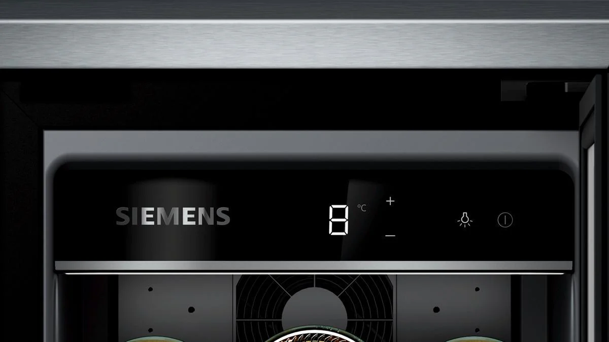 Siemens Built In Wine Cooler KU20WVHF0G - Black - Image 5